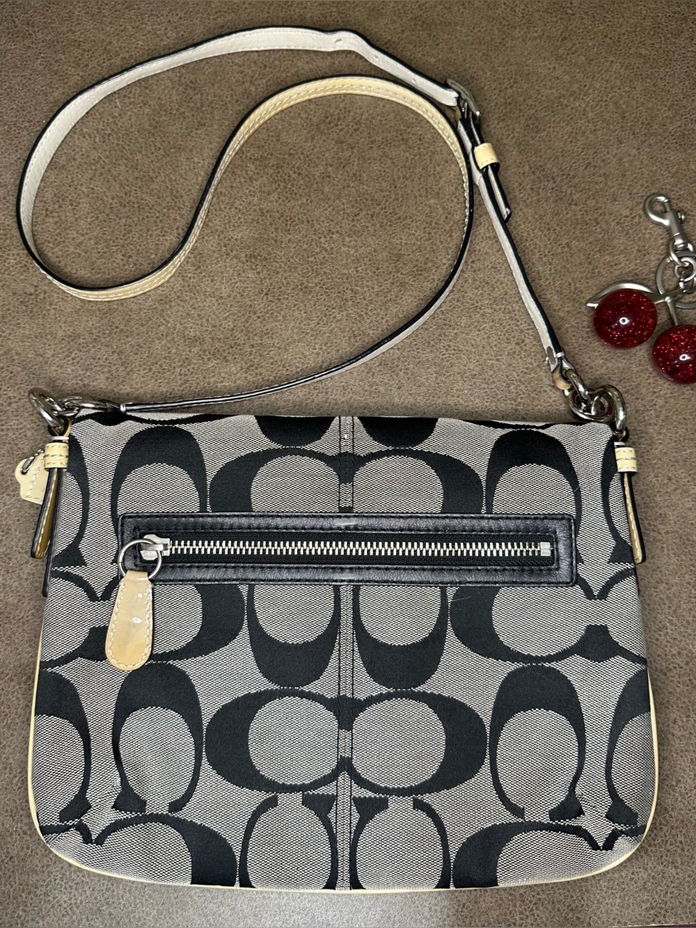 Coach Bonnie Signature Canvas Crossbody Bag in Black & Grey with Green interior - Picture 5 of 16
